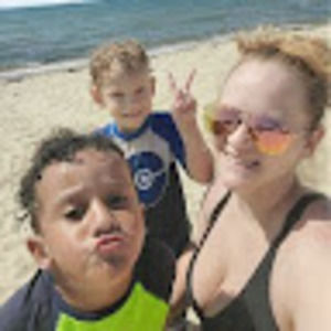 Meet your Posher, Aly